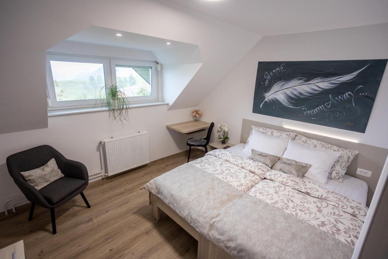 Apartmaji Pr Smolet Skofja Loka Exterior photo